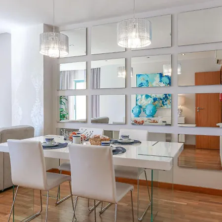 Apartment Luxury 1 Bedroom, Marina De Near Old Town